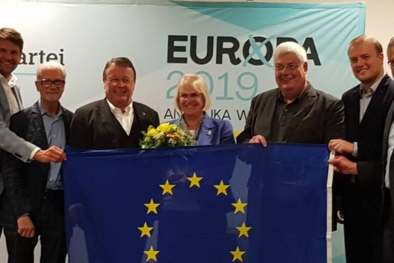 58463170_1131678267039551_1116422528928055296_o