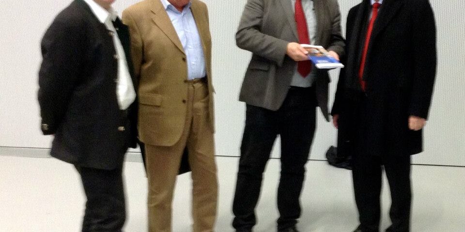 1455962_565882810170448_549054663_n