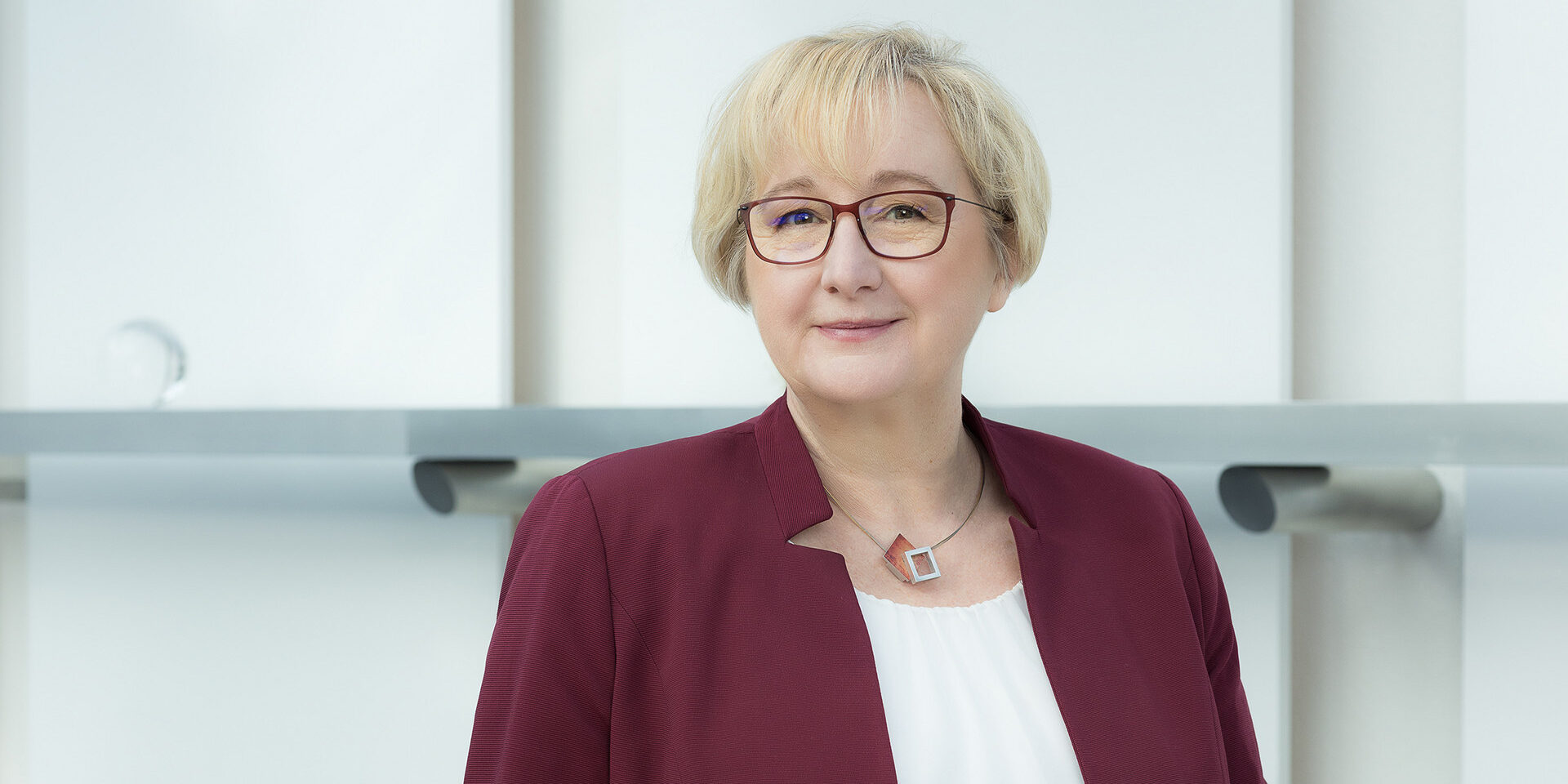 csm_Ministerin_Theresia_Bauer__3_2434x1310_81cb463600