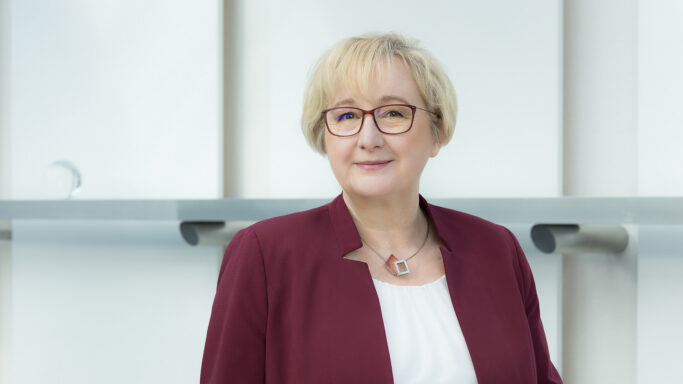 csm_Ministerin_Theresia_Bauer__3_2434x1310_81cb463600