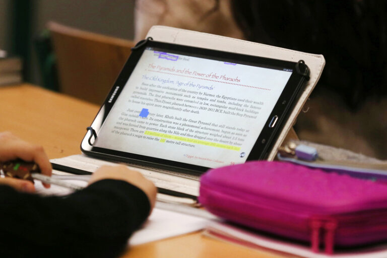 csm_171215_Schule_digital_Bildung_Digitalisierung_dpa_107169111_2434x1310_96e4598002