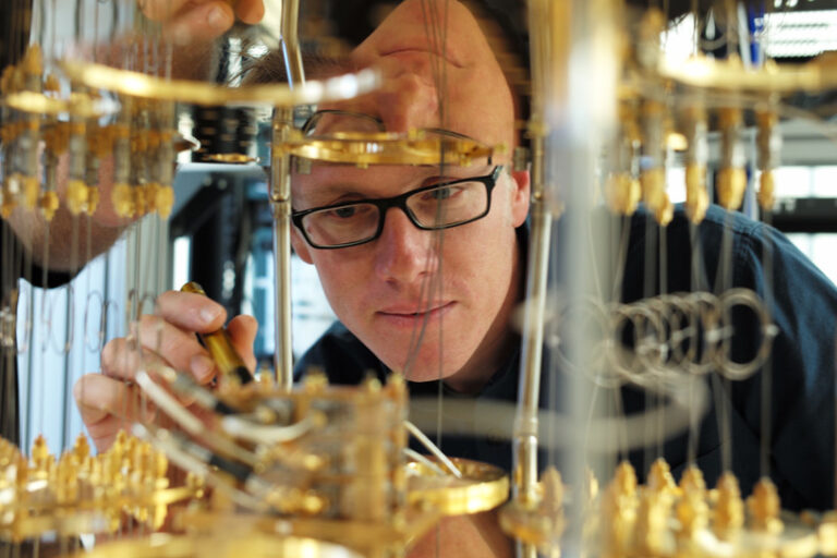 csm_Quantencomputer_IBMresearch_2434x1312_d9102d665e